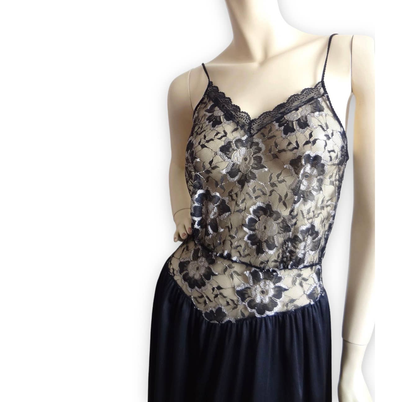 80s Vintage Black Lace Bodice Nightgown S